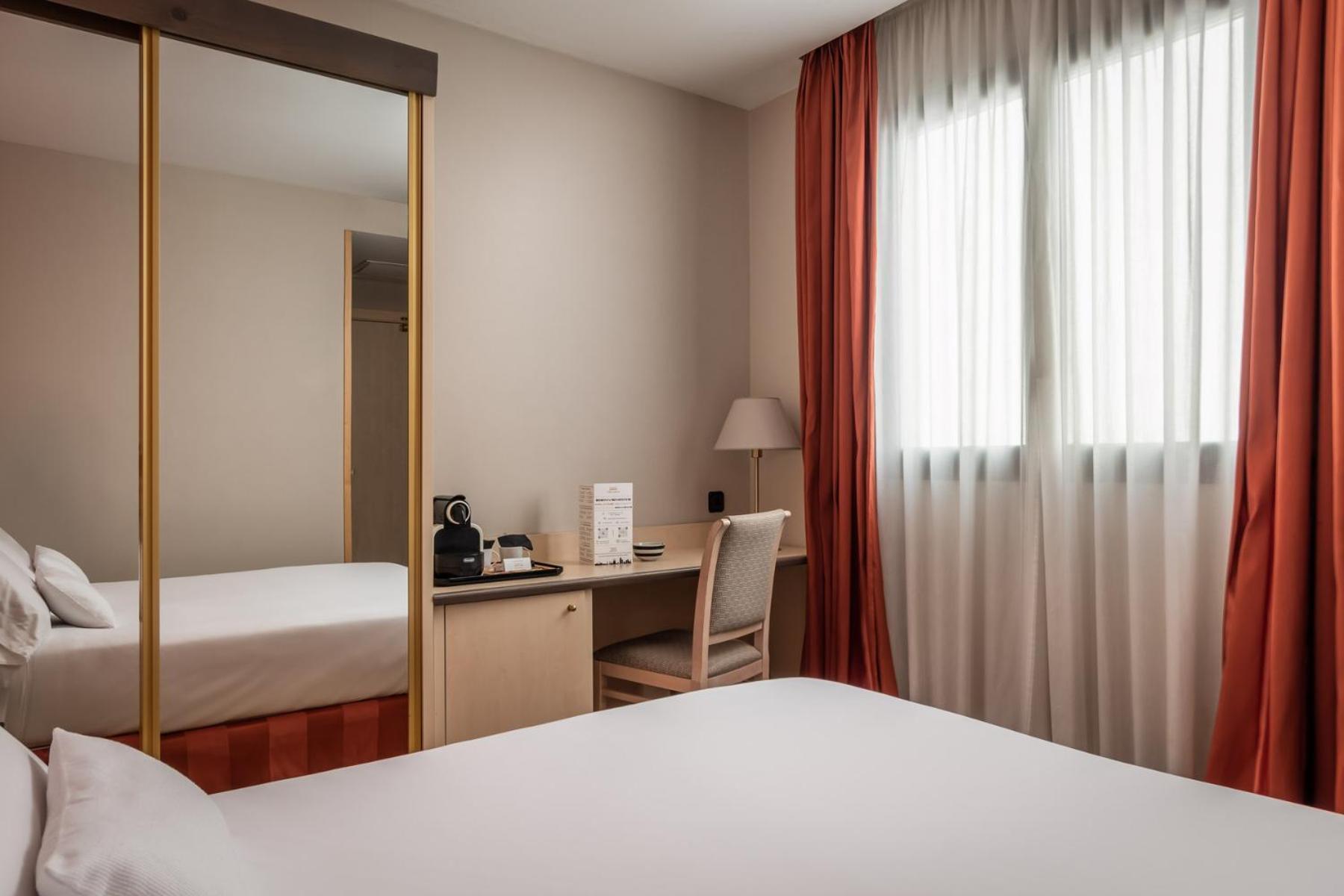 ซูโนเทลคลับเซ็นทรัล Hotel บาร์เซโลนา ภายนอก รูปภาพ
